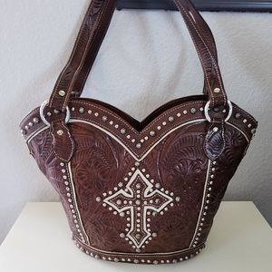 Montana West Shoulder